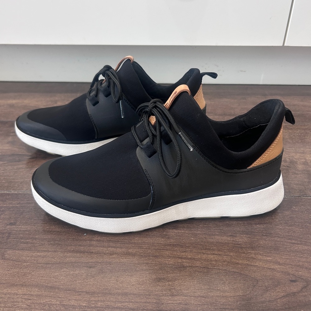 Clarks Black and Tan Women's Slip-On Sneakers
